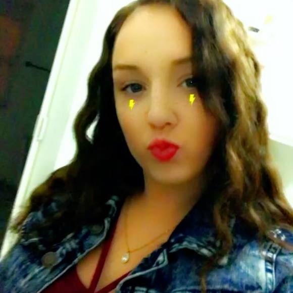 Meet your Posher, Anna - Picture 1 of 1